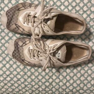 Nfinity cheer shoes